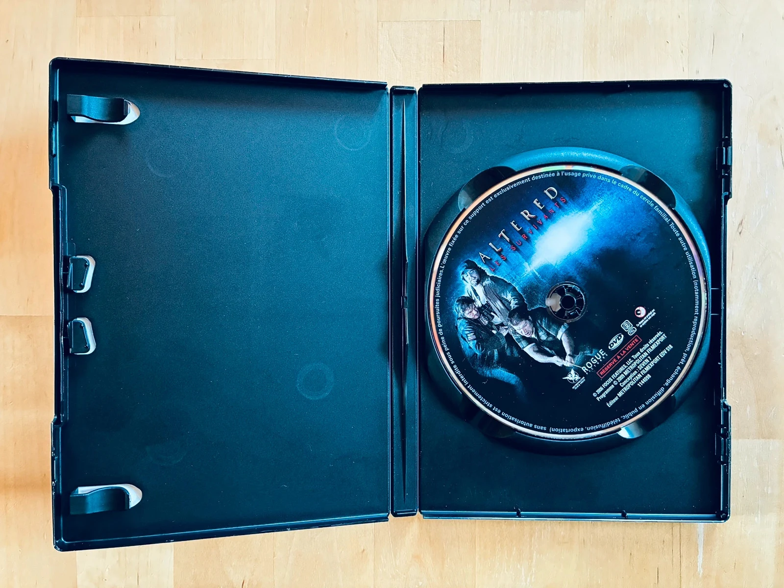 DVD Altered les survivants. – photo 2